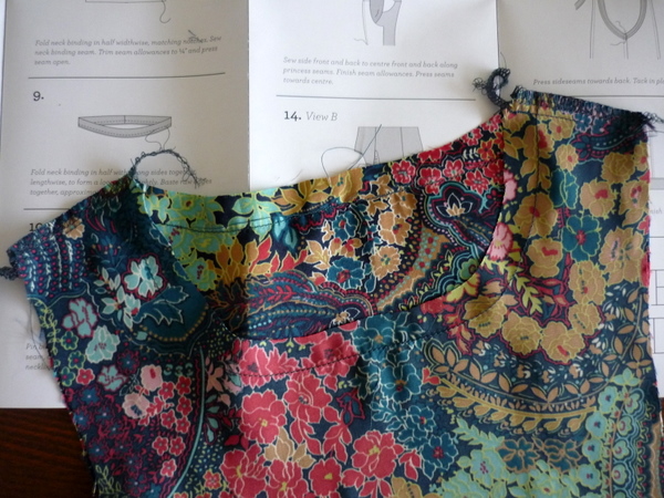 finish seam allowances of shoulder seams
