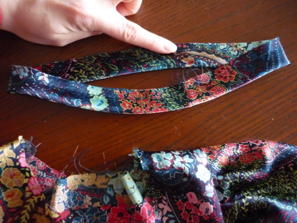 fold neck binding so that the seam lines up with the notch