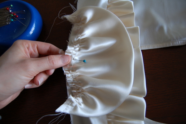 pin centre of sleeve ruffle to shoulder seam
