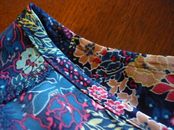 close-up of armhole binding