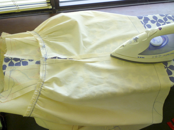 press centre back seam open