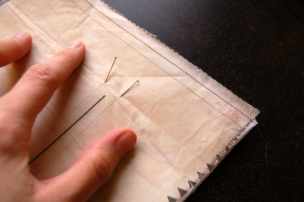 use pins to mark zipper placement line