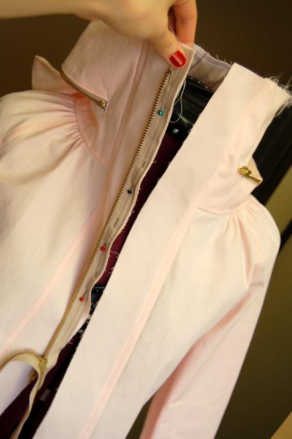 pin zipper to front, all the way down