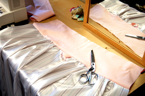 sew collar to lining