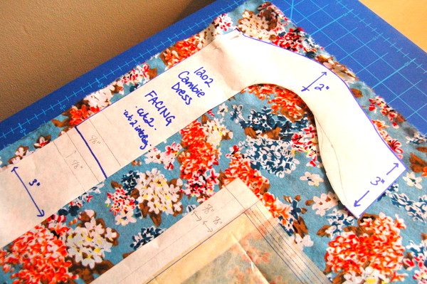 cutting facing for cambie dress