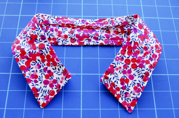 sewing the shirt collar 23