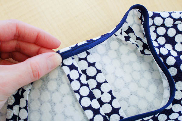 how to sew the davie dress neckline-13