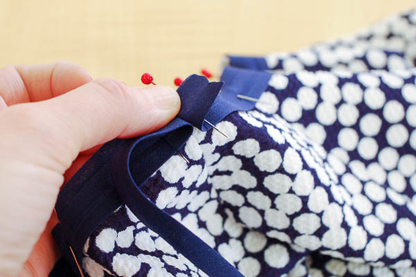 how to sew the davie dress neckline-4