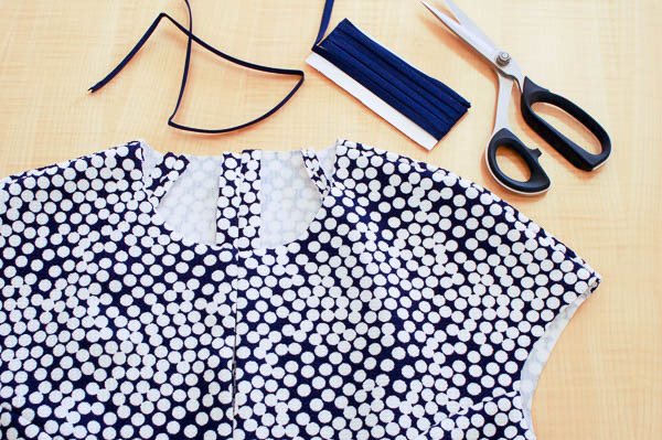 how to sew the davie dress neckline