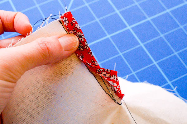 sewing a continuous bound shirt placket-10