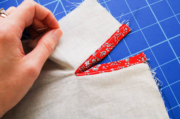 sewing a continuous bound shirt placket-15
