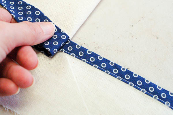 sewing a tailored shirt placket-17