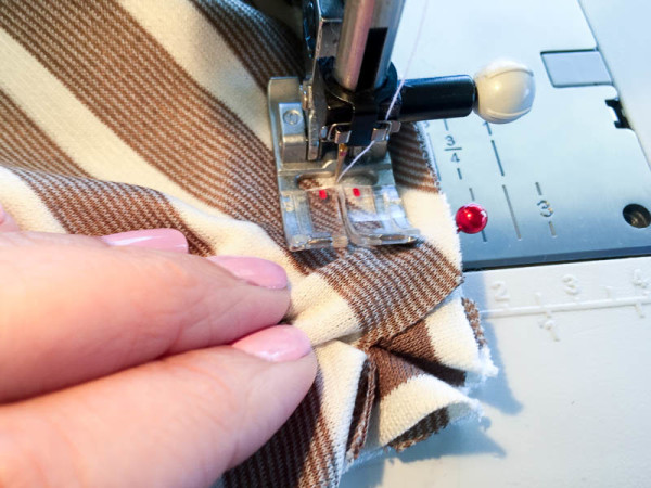 renfrew v neck tutorial sewaholic patterns-1-11