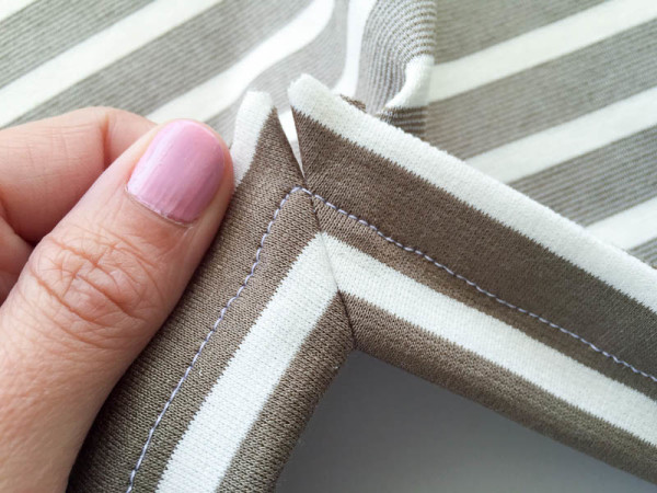 renfrew v neck tutorial sewaholic patterns-1-12
