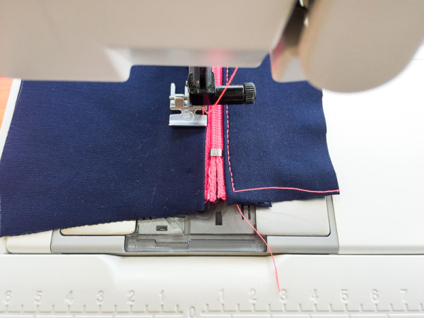pacific leggings back zipper pocket tutorial-1-12