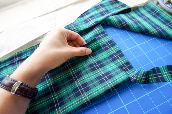 sewing the granville shirt in plaid fabrics-1-11