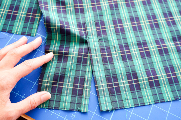 sleeve placket plaid matching on the plaid granville shirt-1-10
